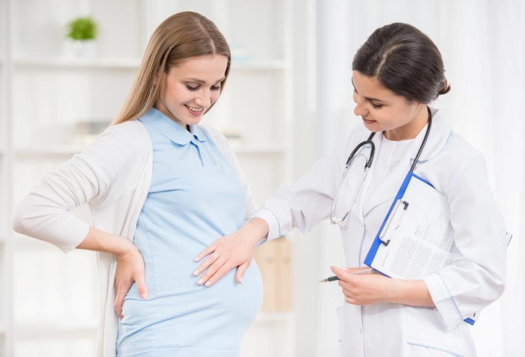 What to Consider While Selecting the Best Obstetrician