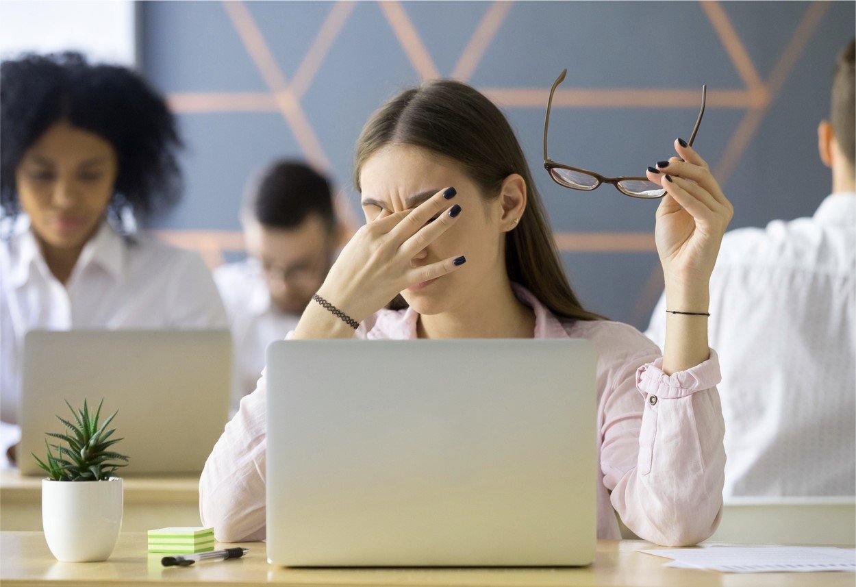 7 Best Tips for Preventing Digital Eye Strain